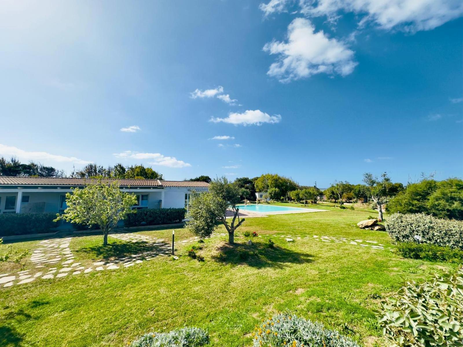 309 Le Saline - *